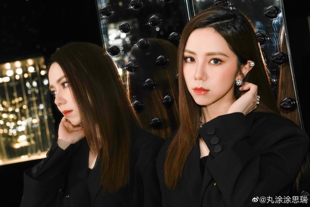 本地部署DeepSeek R1